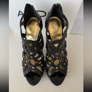 ALDO Black Gold Zip Up Platform Heels Size 8.5